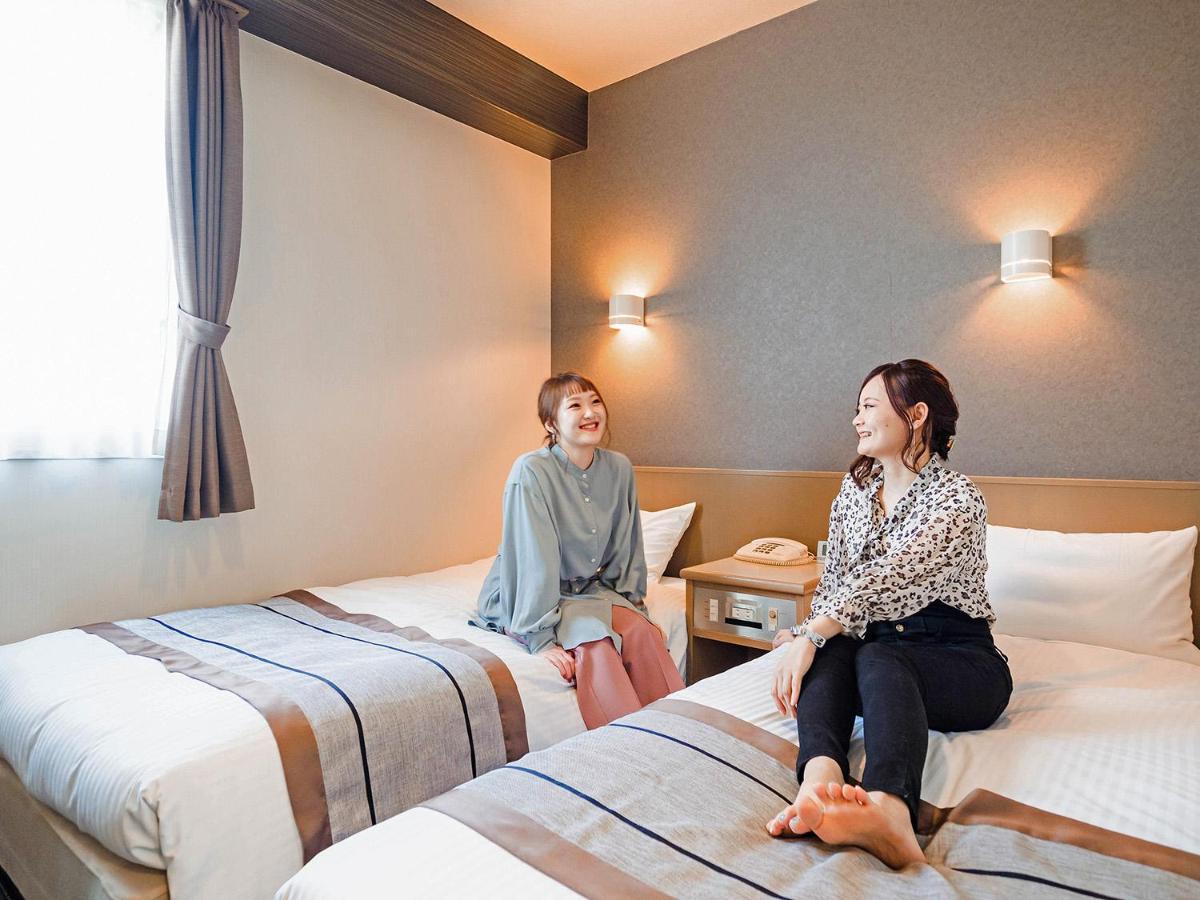 Hakata First Hotel Fukuoka  Exteriör bild
