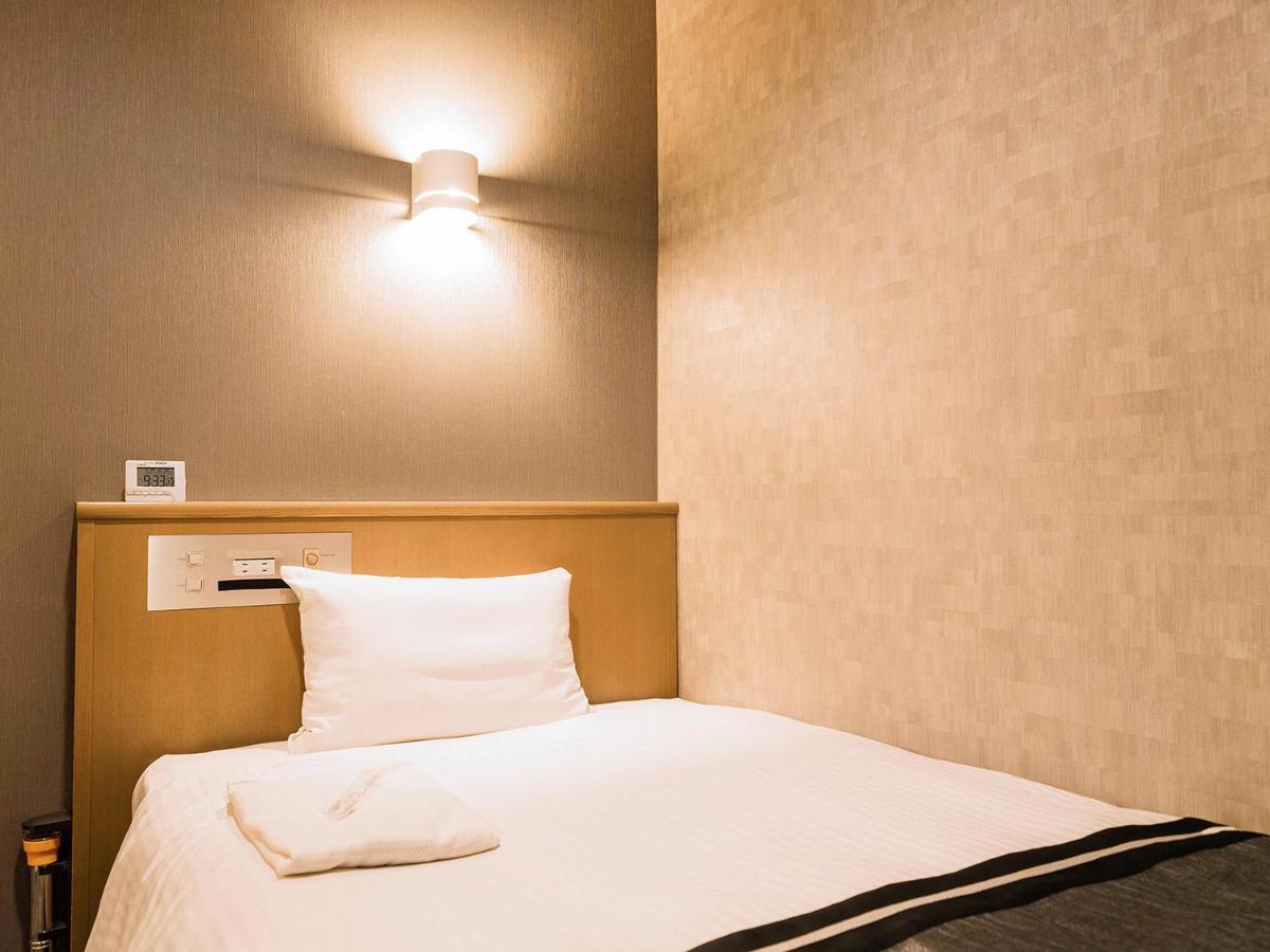 Hakata First Hotel Fukuoka  Exteriör bild