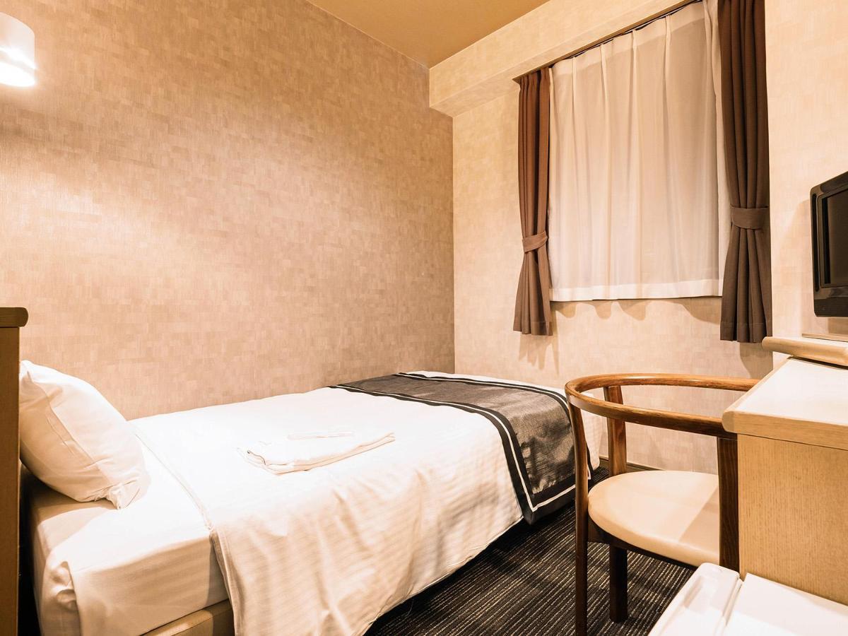 Hakata First Hotel Fukuoka  Exteriör bild