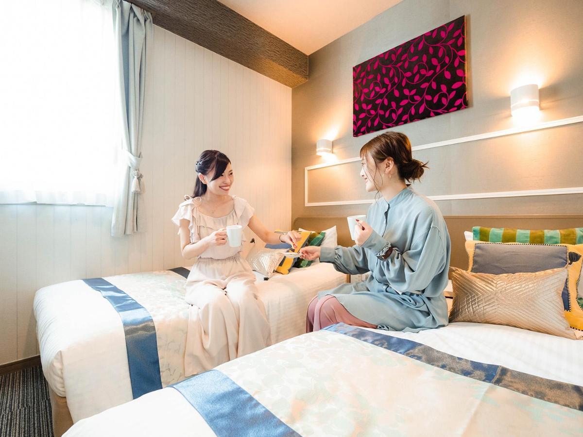 Hakata First Hotel Fukuoka  Exteriör bild